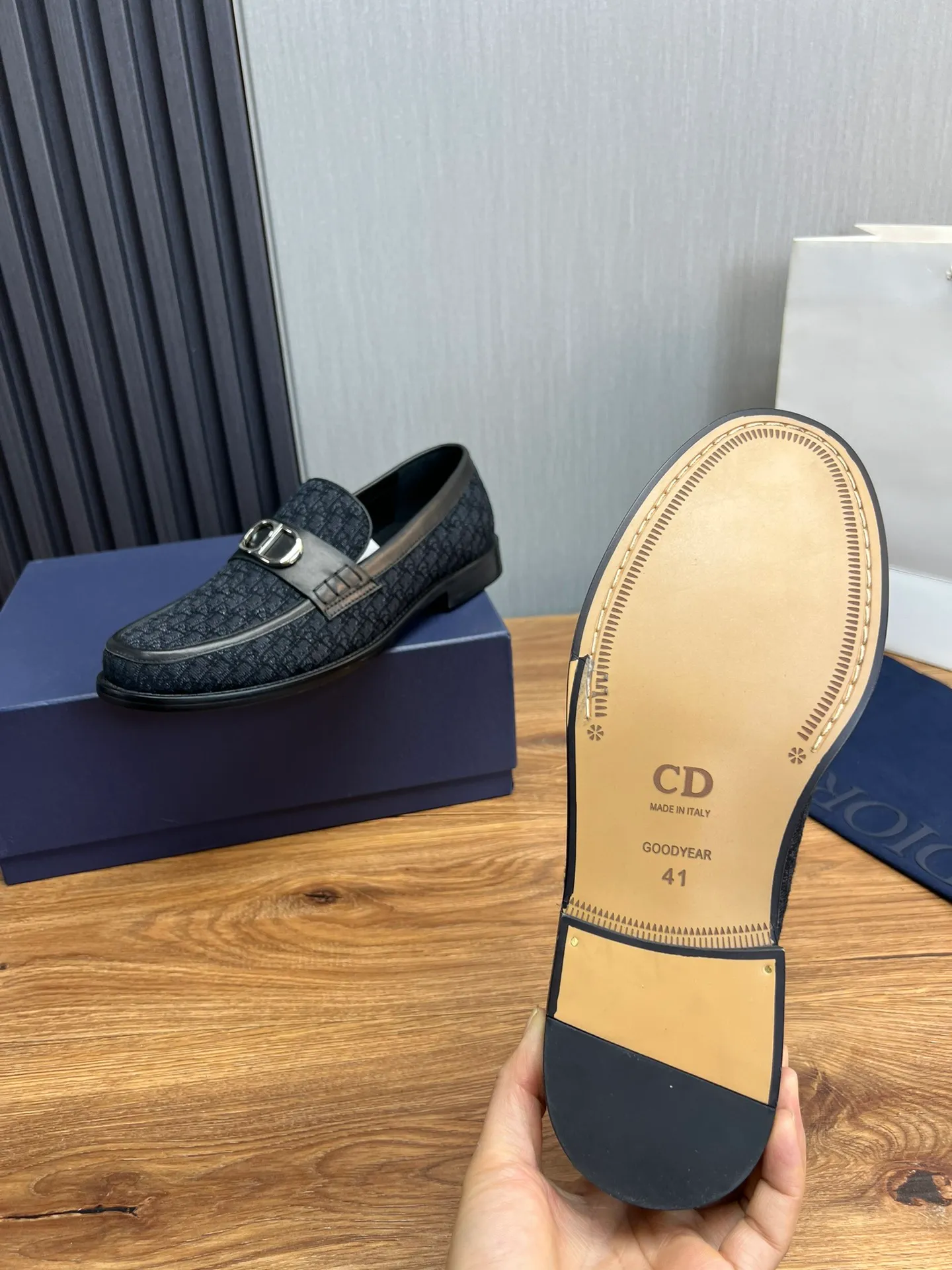 Men's men's shoes 💰580💰 Dior men's business casual leather shoes 👞all made of imported original brand leather, just to create a more comfortable wearing experience, upper: original cowhide ➕ imported sheepskin lining, original non-slip and wear-resistant rubber outsole ✔️36-45 (38.45 non-refundable)
